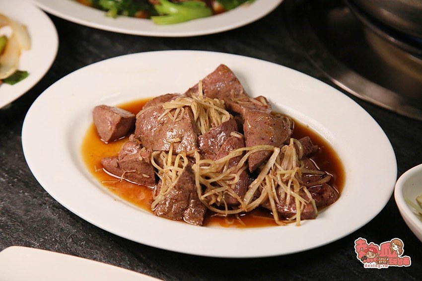 【台南火鍋】台南溫體牛吃這間，職棒球星和藝人的口袋名單：皇老爺溫體牛肉鍋 - 熱血玩台南。跳躍新世界