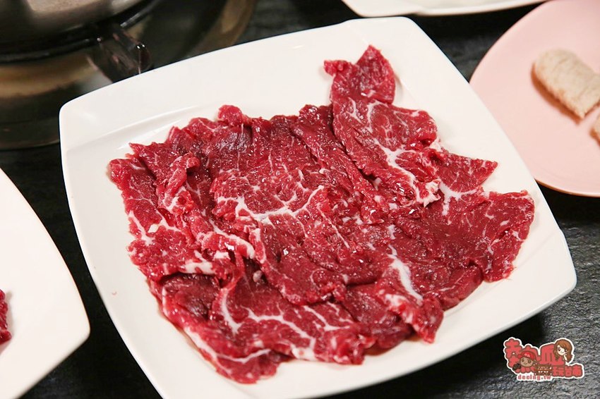 【台南火鍋】台南溫體牛吃這間，職棒球星和藝人的口袋名單：皇老爺溫體牛肉鍋 - 熱血玩台南。跳躍新世界