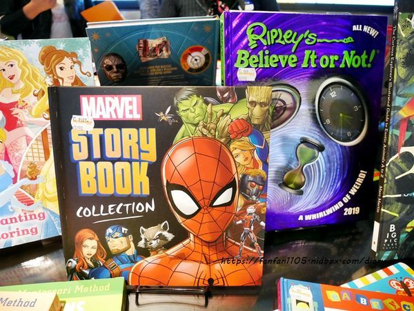 【台中烏日】大野狼國際書展 #TCIEC 臺中國際展覽館 #免門票 #200萬本書籍 #貼紙書 #奇幻投影AR立體書 #兒童外文書 #3D立體書 (12).JPG