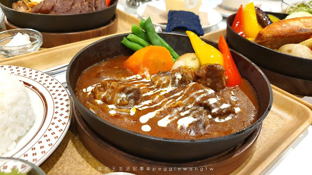 台北松江南京-泰迪農園咖哩：厚切牛排配大量蔬菜.日系咖哩醬自由配.咖哩控必訪