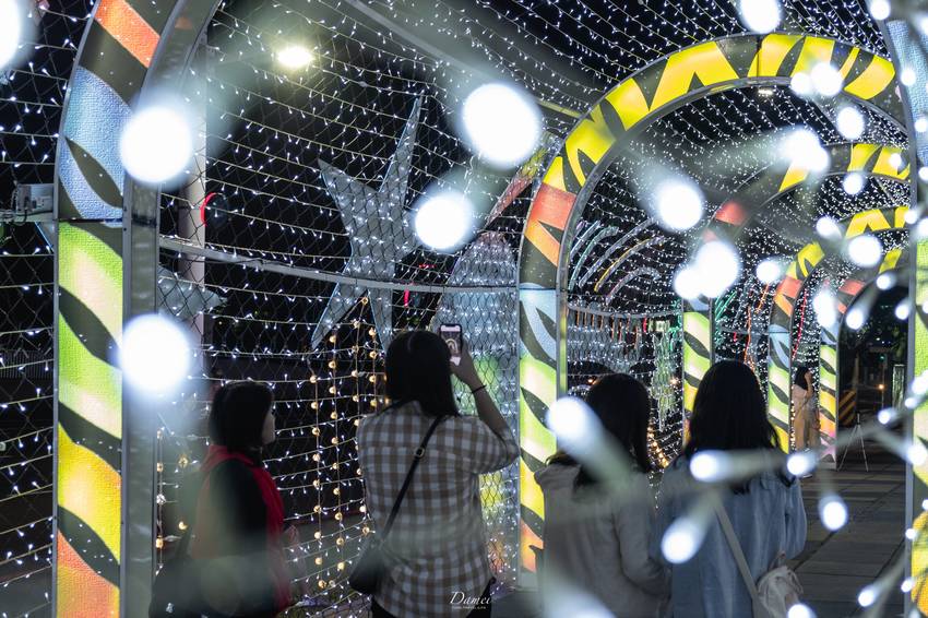 高雄景點｜夢時代2019愛sharing-高雄聖誕不夜城正上演