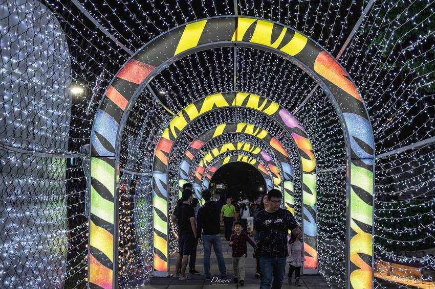 高雄景點｜夢時代2019愛sharing-高雄聖誕不夜城正上演