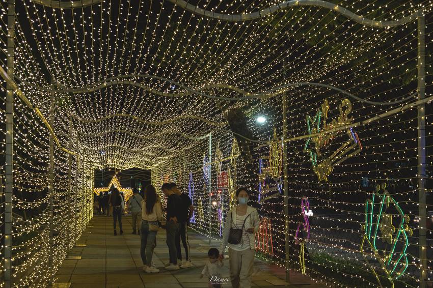 高雄景點｜夢時代2019愛sharing-高雄聖誕不夜城正上演