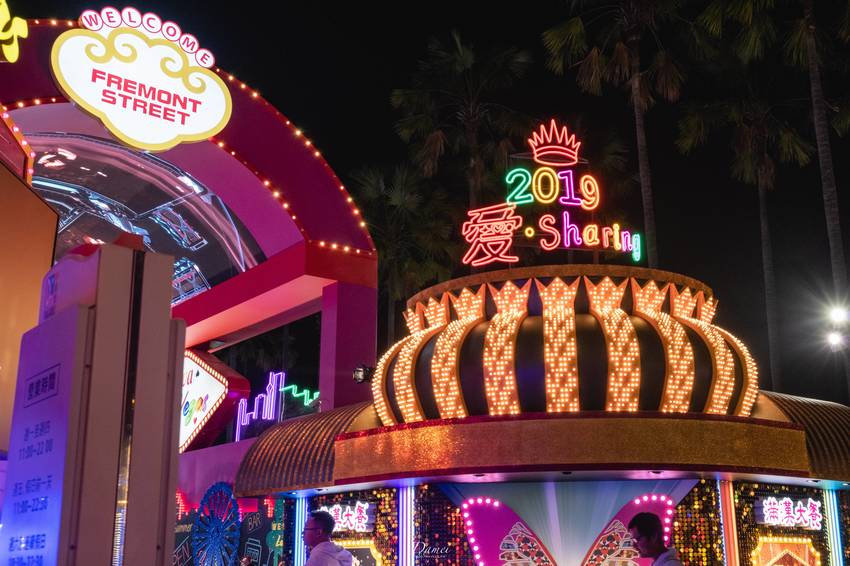 高雄景點｜夢時代2019愛sharing-高雄聖誕不夜城正上演