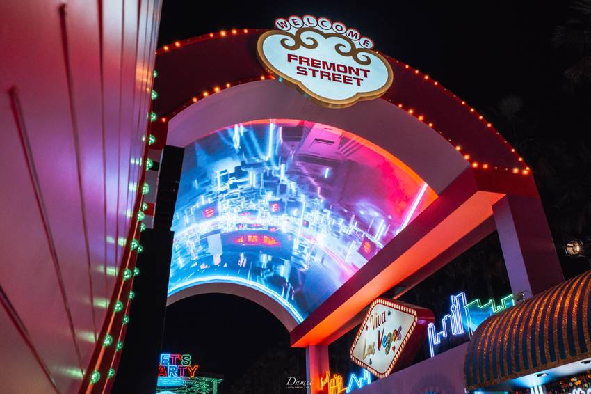 高雄景點｜夢時代2019愛sharing-高雄聖誕不夜城正上演