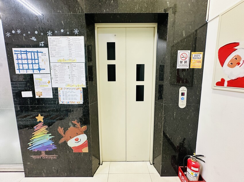 【黃色風箏】台南親子住宿開箱｜滑梯房、沙坑、搖搖馬玩到不想退