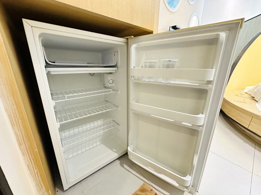 【黃色風箏】台南親子住宿開箱｜滑梯房、沙坑、搖搖馬玩到不想退