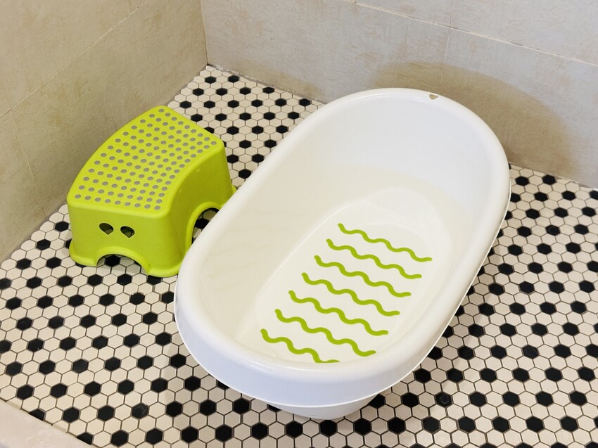 【黃色風箏】台南親子住宿開箱｜滑梯房、沙坑、搖搖馬玩到不想退