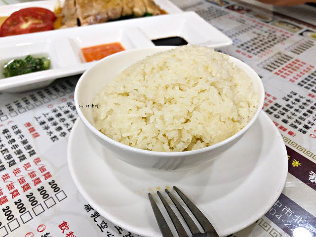 【台中 北屯】品嘉茶餐廳，民俗公園旁，大人氣港式茶餐廳，餐點種類眾多，完全無雷，不論嘴饞想吃還是朋友、家庭聚餐都很適合👍