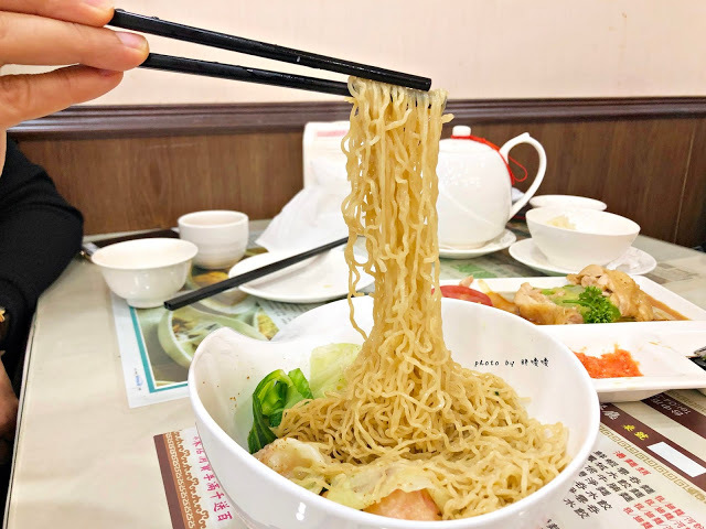 【台中 北屯】品嘉茶餐廳，民俗公園旁，大人氣港式茶餐廳，餐點種類眾多，完全無雷，不論嘴饞想吃還是朋友、家庭聚餐都很適合👍