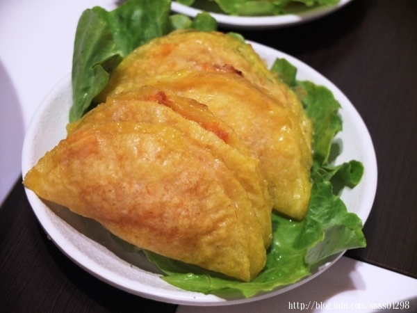 嘉義美食【紅豬呷火鍋(嘉義新生店)】個人式套餐火鍋 獨享18oz大肉量肉魂鍋 火烤韓式辣雞鍋 飲料/冰品無限供應