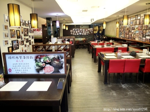 嘉義美食【紅豬呷火鍋(嘉義新生店)】個人式套餐火鍋 獨享18oz大肉量肉魂鍋 火烤韓式辣雞鍋 飲料/冰品無限供應