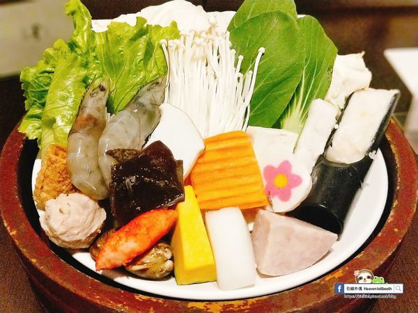 【嘉義】紅豬呷火鍋 - Prime級牛肉味綿柔入口化,麻油雞鍋進補燉。宮崎駿的旅行夢,搭載美食疆界大延展。208元起鍋物套餐,即可享飲料冰淇淋無限供應。