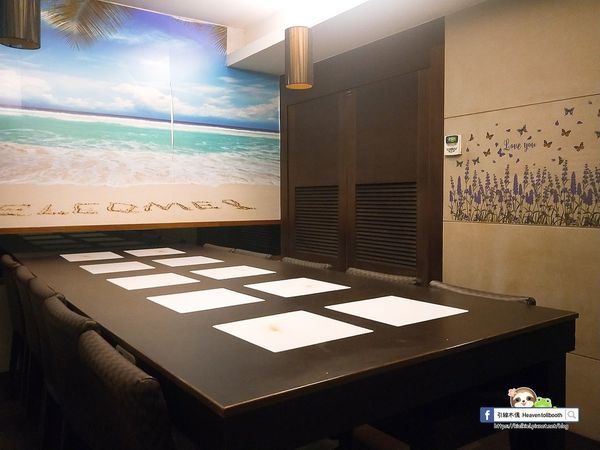 【嘉義】紅豬呷火鍋 - Prime級牛肉味綿柔入口化,麻油雞鍋進補燉。宮崎駿的旅行夢,搭載美食疆界大延展。208元起鍋物套餐,即可享飲料冰淇淋無限供應。