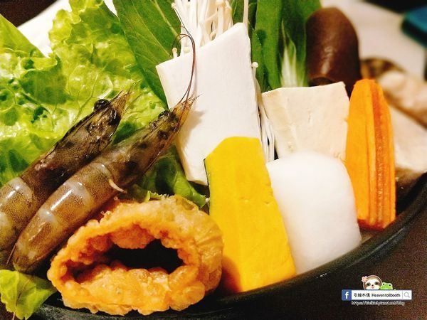 【嘉義】紅豬呷火鍋 - Prime級牛肉味綿柔入口化,麻油雞鍋進補燉。宮崎駿的旅行夢,搭載美食疆界大延展。208元起鍋物套餐,即可享飲料冰淇淋無限供應。