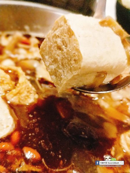 【嘉義】紅豬呷火鍋 - Prime級牛肉味綿柔入口化,麻油雞鍋進補燉。宮崎駿的旅行夢,搭載美食疆界大延展。208元起鍋物套餐,即可享飲料冰淇淋無限供應。