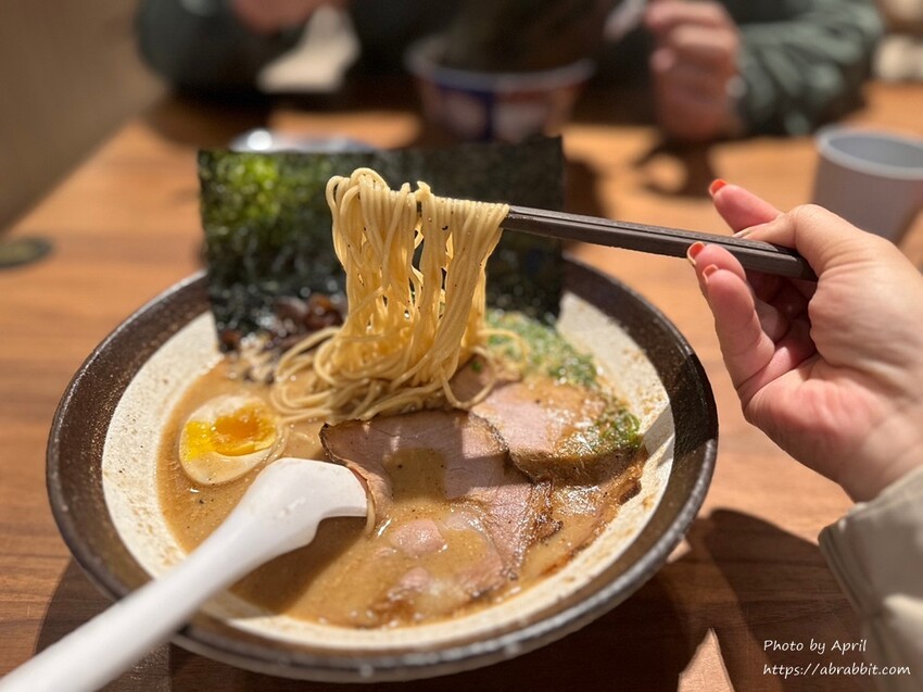 台中市北屯區台中深夜拉麵推薦-同拉麵