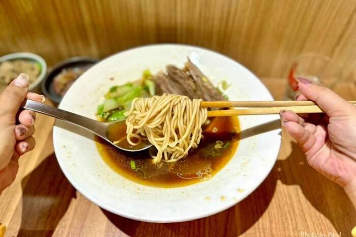 台中市北屯區台中深夜拉麵推薦-同拉麵