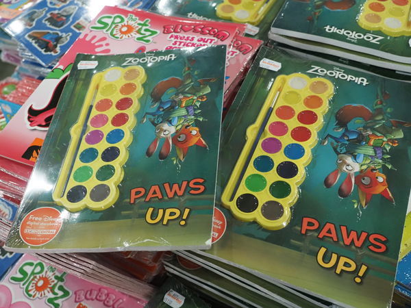 11/22-12/03"大野狼國際書展"來台中國際展覽館囉!超低折扣超優惠,讓你買到賺到,愛看書的朋友趕快來喔!