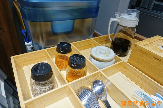 [食記] 新竹東區 - 寫樂亭 日式井飯專賣店 高CP值蔥鹽豬肉丼 雙人炸物四種選擇 內用限定版寫樂極盛丼 花茶鬆餅下午茶新選擇