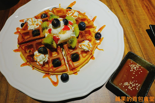 [食記] 新竹東區 - 寫樂亭 日式井飯專賣店 高CP值蔥鹽豬肉丼 雙人炸物四種選擇 內用限定版寫樂極盛丼 花茶鬆餅下午茶新選擇