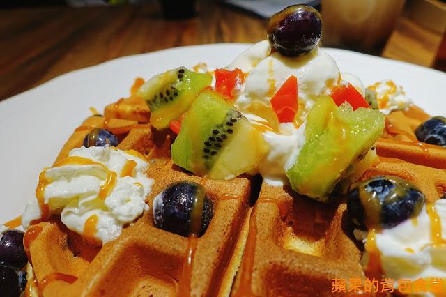 [食記] 新竹東區 - 寫樂亭 日式井飯專賣店 高CP值蔥鹽豬肉丼 雙人炸物四種選擇 內用限定版寫樂極盛丼 花茶鬆餅下午茶新選擇