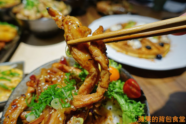 [食記] 新竹東區 - 寫樂亭 日式井飯專賣店 高CP值蔥鹽豬肉丼 雙人炸物四種選擇 內用限定版寫樂極盛丼 花茶鬆餅下午茶新選擇