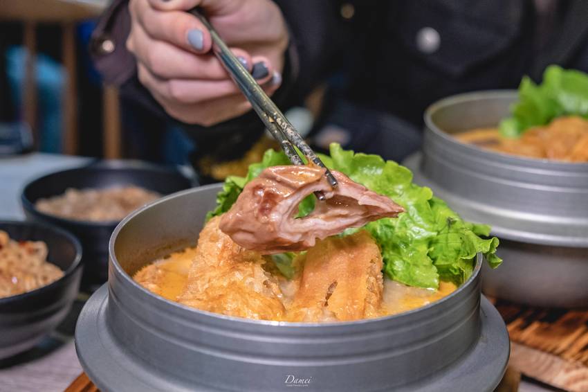 高雄左營｜發式-冬天必吃的美食，藏在市場裡的麻奶鍋