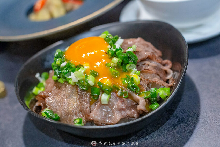 帶妹子首選！無負評超強的高檔火鍋店，連前菜跟甜點都好棒！推起來！｜布雷克出走旅行視界