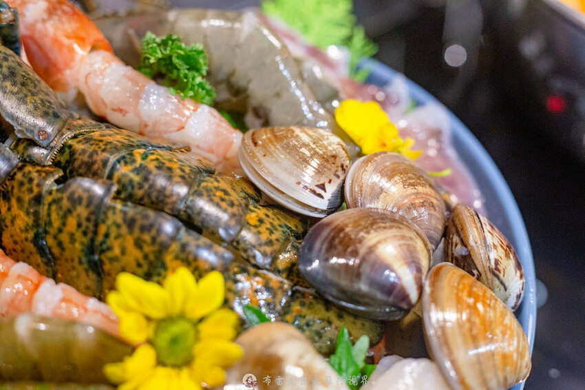 帶妹子首選！無負評超強的高檔火鍋店，連前菜跟甜點都好棒！推起來！｜布雷克出走旅行視界