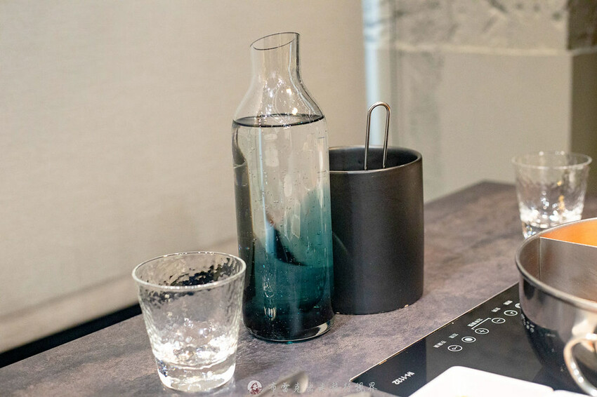 帶妹子首選！無負評超強的高檔火鍋店，連前菜跟甜點都好棒！推起來！｜布雷克出走旅行視界