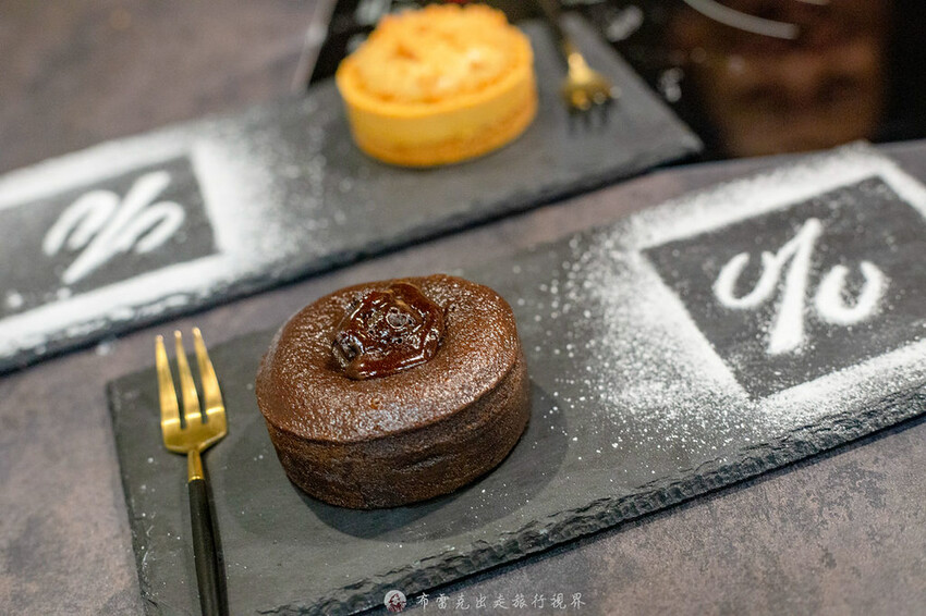 帶妹子首選！無負評超強的高檔火鍋店，連前菜跟甜點都好棒！推起來！｜布雷克出走旅行視界