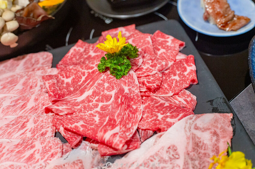 帶妹子首選！無負評超強的高檔火鍋店，連前菜跟甜點都好棒！推起來！｜布雷克出走旅行視界