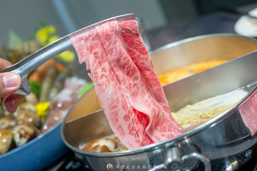 帶妹子首選！無負評超強的高檔火鍋店，連前菜跟甜點都好棒！推起來！｜布雷克出走旅行視界