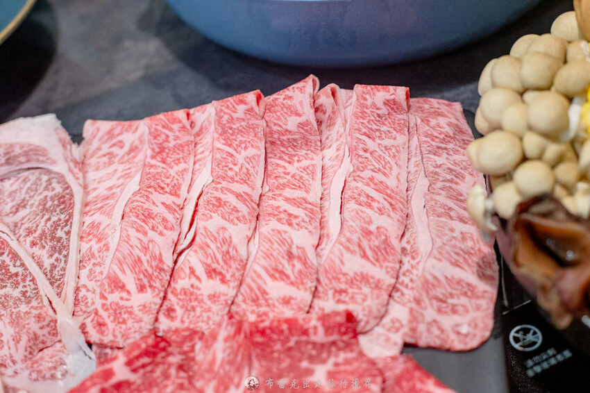 帶妹子首選！無負評超強的高檔火鍋店，連前菜跟甜點都好棒！推起來！｜布雷克出走旅行視界