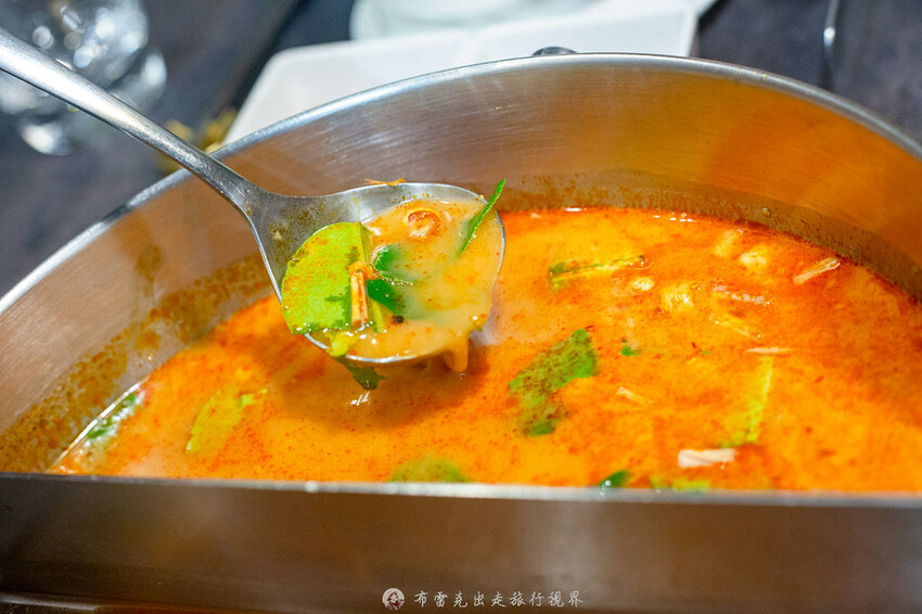 帶妹子首選！無負評超強的高檔火鍋店，連前菜跟甜點都好棒！推起來！｜布雷克出走旅行視界