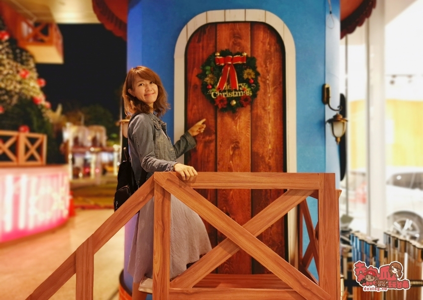 【台南景點】南紡購物中心飄雪囉，台灣第一顆點燈的耶誕樹在台南~ - 熱血玩台南。跳躍新世界