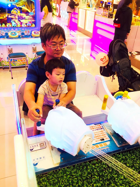 [高雄樂園] 湯姆熊歡樂世界——湯姆貝貝親子樂園（新光左營店）｜左營新光三越10樓幼兒室內樂園，不分平假日全日無限暢玩豐富感統遊具和科技玩具，一起創造孩子的歡樂童年！