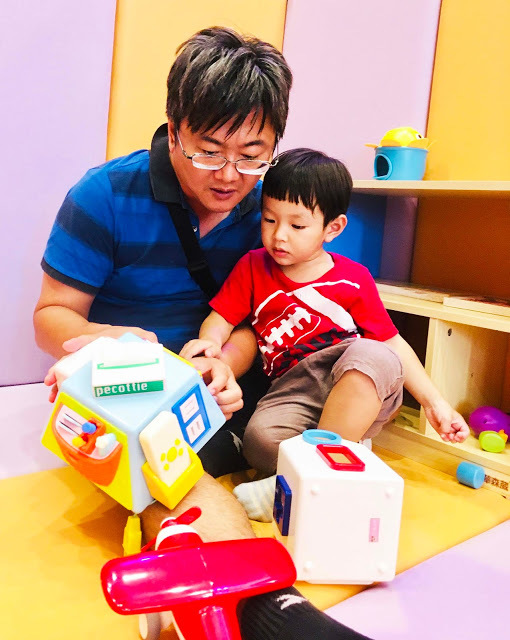 [高雄樂園] 湯姆熊歡樂世界——湯姆貝貝親子樂園（新光左營店）｜左營新光三越10樓幼兒室內樂園，不分平假日全日無限暢玩豐富感統遊具和科技玩具，一起創造孩子的歡樂童年！