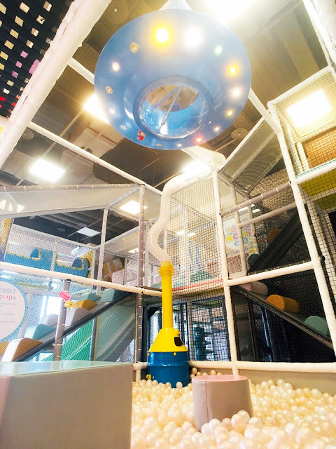 [高雄樂園] 湯姆熊歡樂世界——湯姆貝貝親子樂園（新光左營店）｜左營新光三越10樓幼兒室內樂園，不分平假日全日無限暢玩豐富感統遊具和科技玩具，一起創造孩子的歡樂童年！