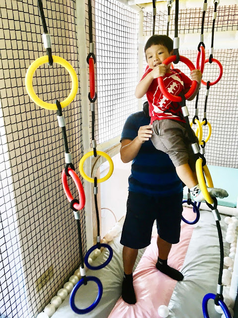 [高雄樂園] 湯姆熊歡樂世界——湯姆貝貝親子樂園（新光左營店）｜左營新光三越10樓幼兒室內樂園，不分平假日全日無限暢玩豐富感統遊具和科技玩具，一起創造孩子的歡樂童年！