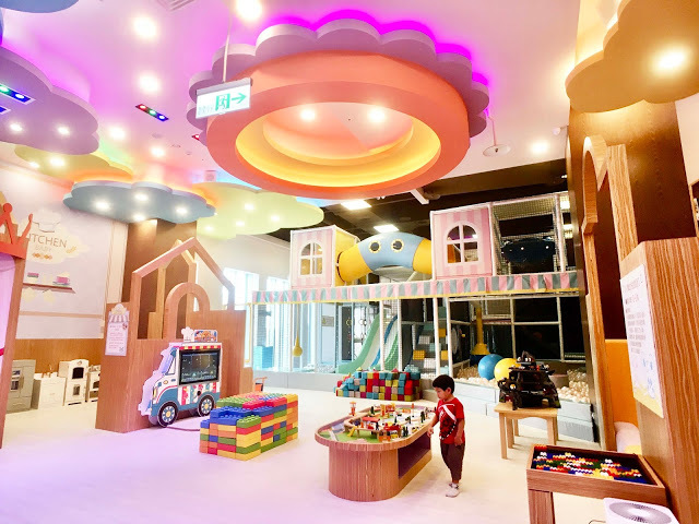 [高雄樂園] 湯姆熊歡樂世界——湯姆貝貝親子樂園（新光左營店）｜左營新光三越10樓幼兒室內樂園，不分平假日全日無限暢玩豐富感統遊具和科技玩具，一起創造孩子的歡樂童年！