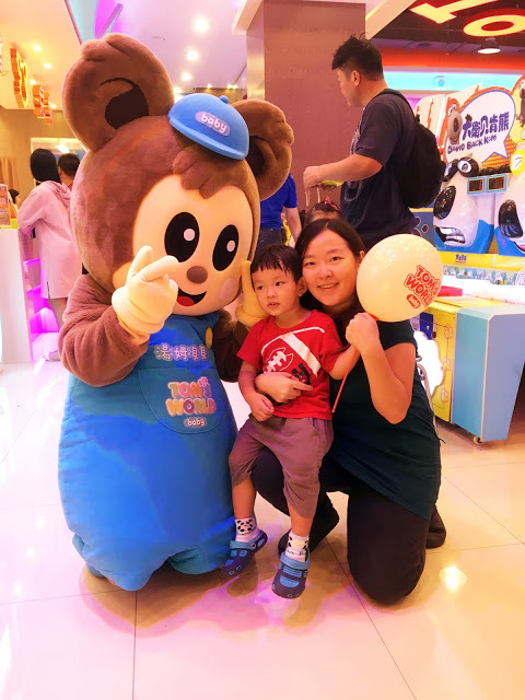 [高雄樂園] 湯姆熊歡樂世界——湯姆貝貝親子樂園（新光左營店）｜左營新光三越10樓幼兒室內樂園，不分平假日全日無限暢玩豐富感統遊具和科技玩具，一起創造孩子的歡樂童年！