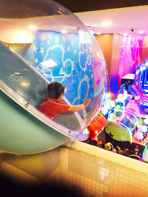 [高雄樂園] 湯姆熊歡樂世界——湯姆貝貝親子樂園（新光左營店）｜左營新光三越10樓幼兒室內樂園，不分平假日全日無限暢玩豐富感統遊具和科技玩具，一起創造孩子的歡樂童年！