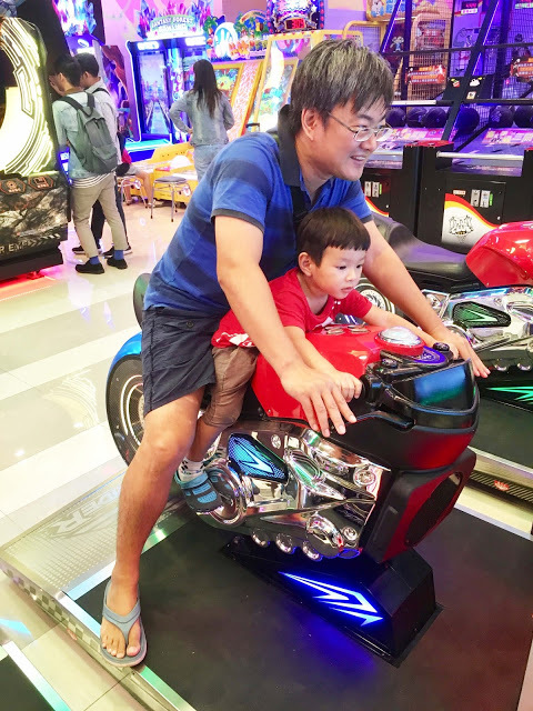 [高雄樂園] 湯姆熊歡樂世界——湯姆貝貝親子樂園（新光左營店）｜左營新光三越10樓幼兒室內樂園，不分平假日全日無限暢玩豐富感統遊具和科技玩具，一起創造孩子的歡樂童年！