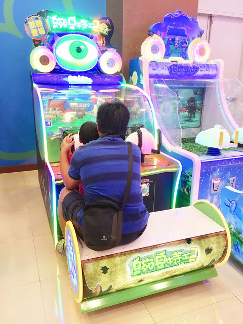 [高雄樂園] 湯姆熊歡樂世界——湯姆貝貝親子樂園（新光左營店）｜左營新光三越10樓幼兒室內樂園，不分平假日全日無限暢玩豐富感統遊具和科技玩具，一起創造孩子的歡樂童年！