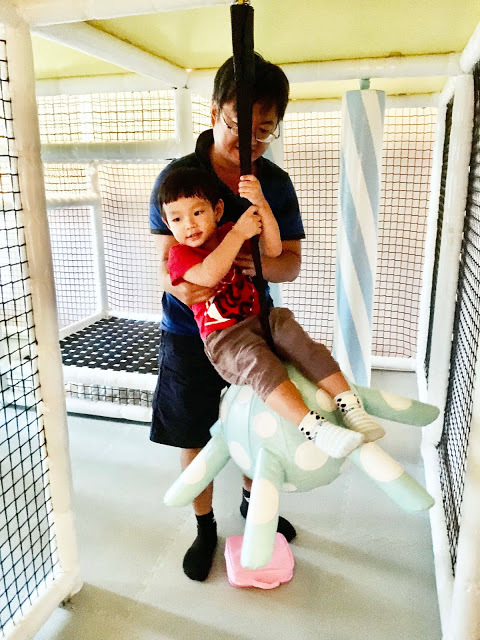 [高雄樂園] 湯姆熊歡樂世界——湯姆貝貝親子樂園（新光左營店）｜左營新光三越10樓幼兒室內樂園，不分平假日全日無限暢玩豐富感統遊具和科技玩具，一起創造孩子的歡樂童年！