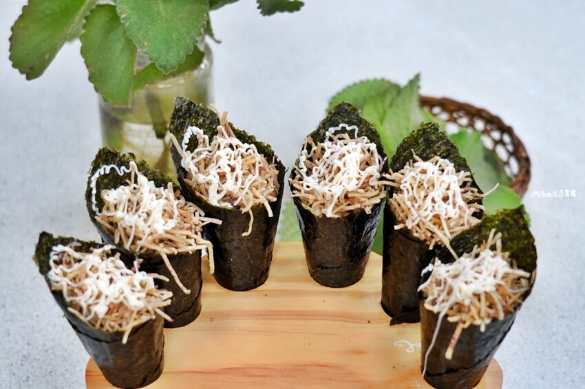 【金門】 烈嶼 黃厝三層樓芋頭餐館｜湖下海堤＆金門大橋＆小金門必吃 超有名的芋頭冰跟芋絲手捲。