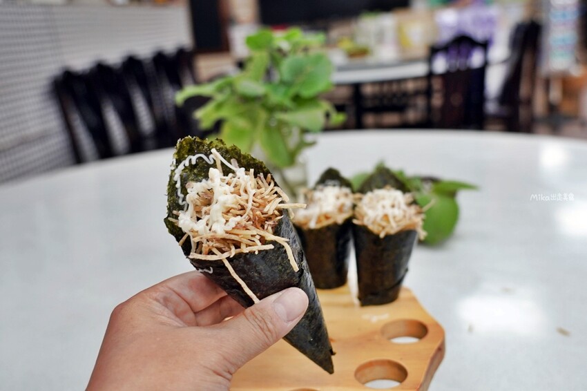 【金門】 烈嶼 黃厝三層樓芋頭餐館｜湖下海堤＆金門大橋＆小金門必吃 超有名的芋頭冰跟芋絲手捲。