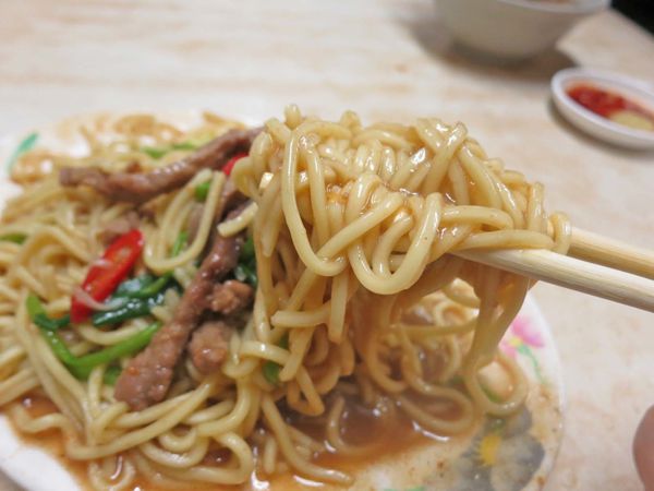 【台北美食】蕭家牛雜湯-人潮絡繹不絕的小吃店